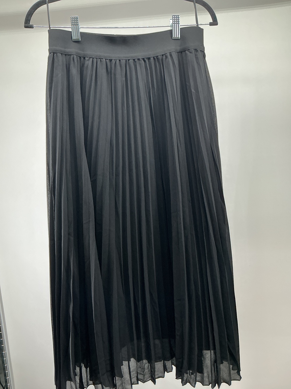 Chiffon Pleated Midi Skirt